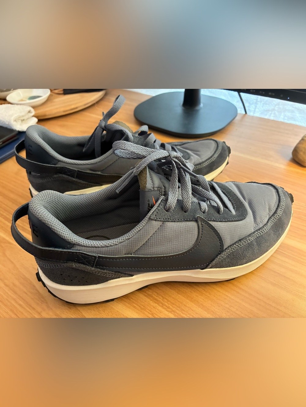 Nike Men's Waffle Shoe